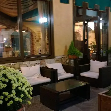 Hotel Ferrari *
